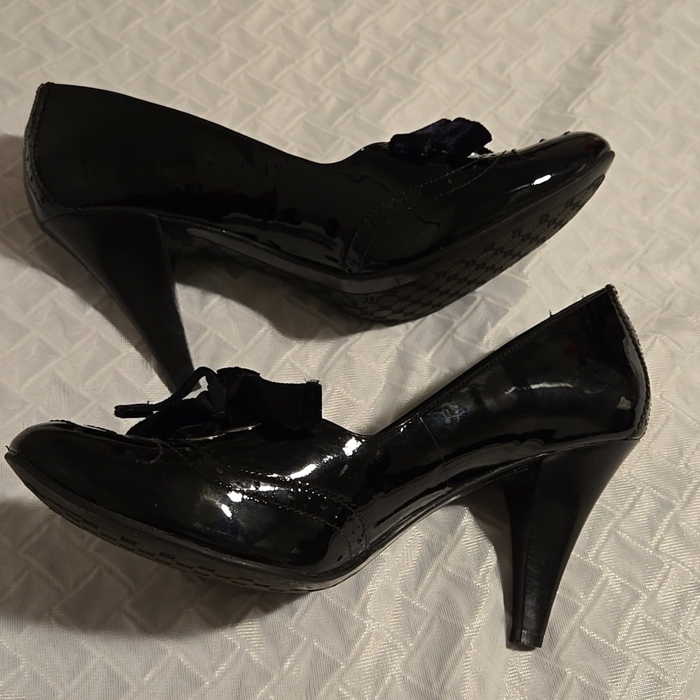 Antonio Melani Black Patent Leather Heels - Picture 5 of 6